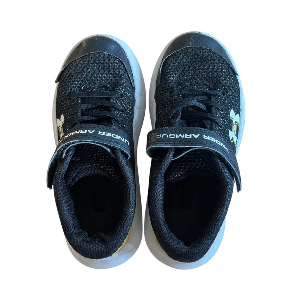 🌼 5/$20 Under Armour Boys Black Yellow Sneakers Size 12K Lightweight Running - Picture 5 of 10